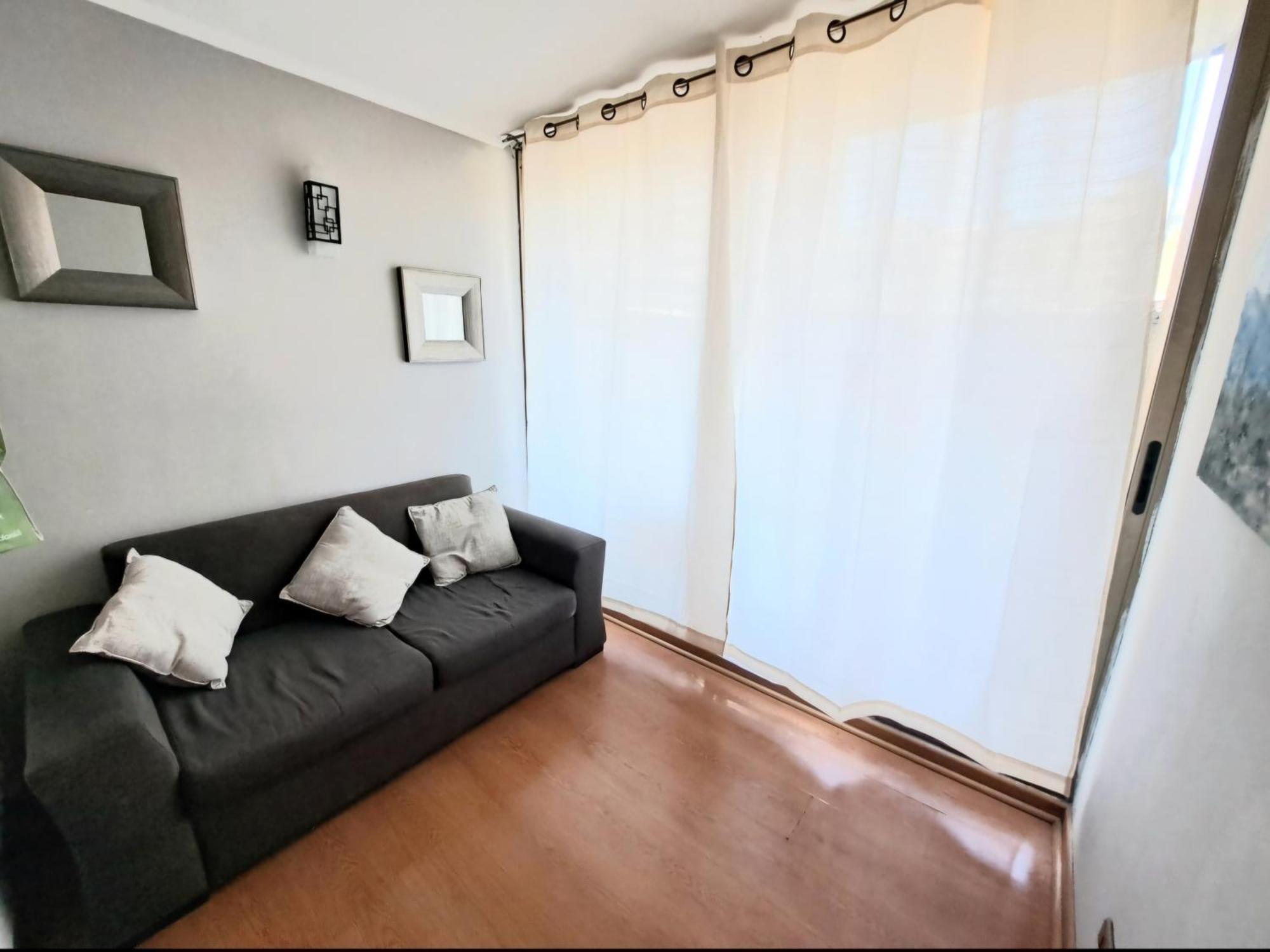 Depto Moneda Lord Cochrane Comodo Apartamento